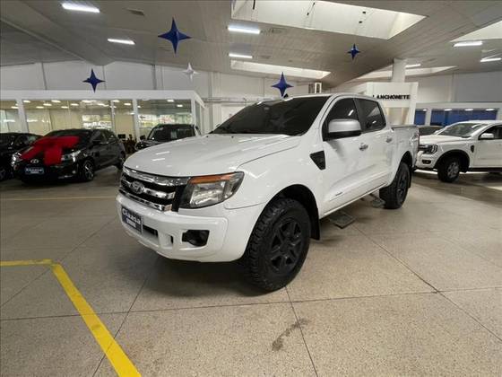 FORD RANGER 3.2 XLT 4X4 CD 20V DIESEL 4P MANUAL FORD RANGER 3.2 XLT 4X4 CD 20V DIESEL 4P MANUAL